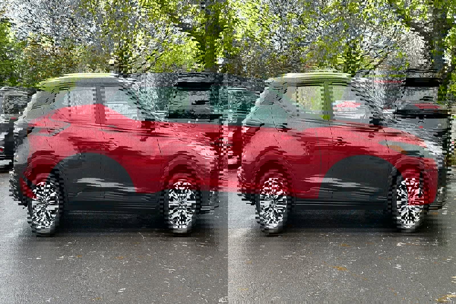 Used 2024 Nissan Kicks SV FWD image 8