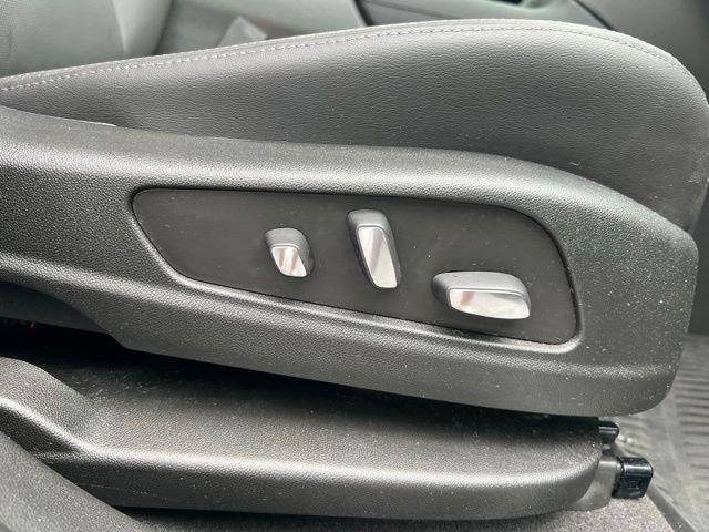 Used 2024 Cadillac XT5 Premium Luxury image 11