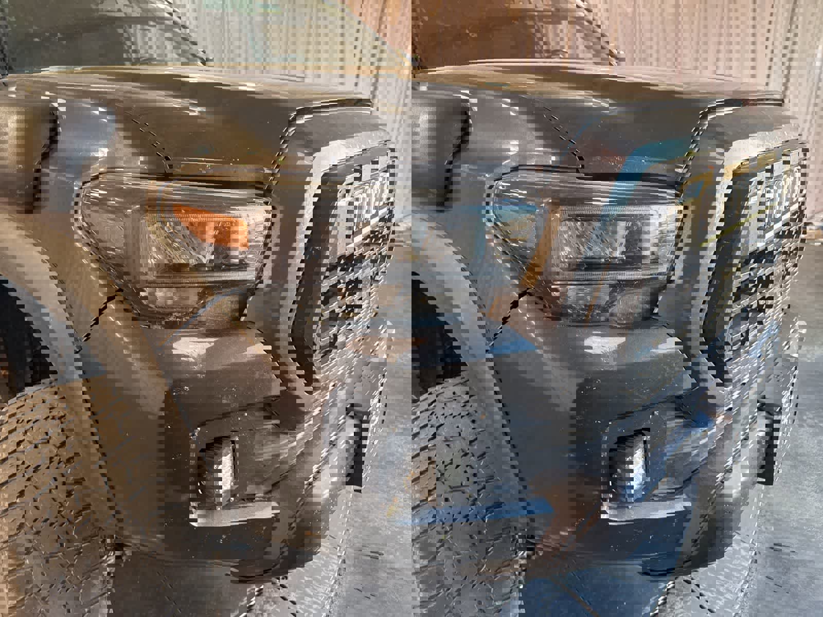 Used 2018 Toyota Tacoma TRD Off-Road w/ Technology Package image 8