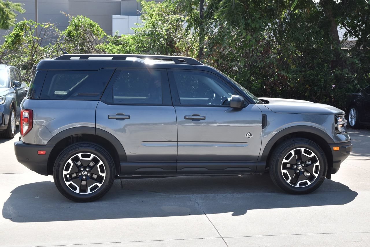 Certified 2023 Ford Bronco Sport Outer Banks w/ Tech Package AWD/4WD image 6