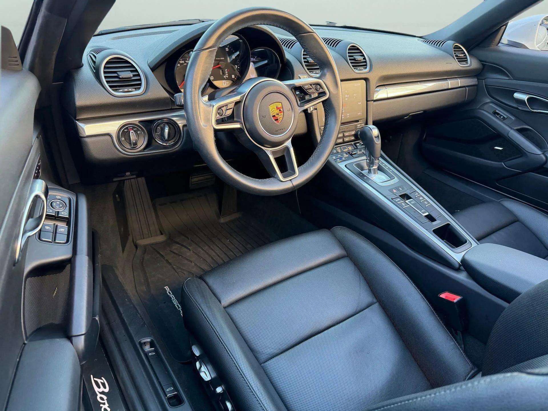 Used 2022 Porsche 718 Boxster image 38