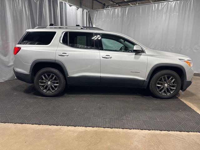 Used 2019 GMC Acadia SLT image 3