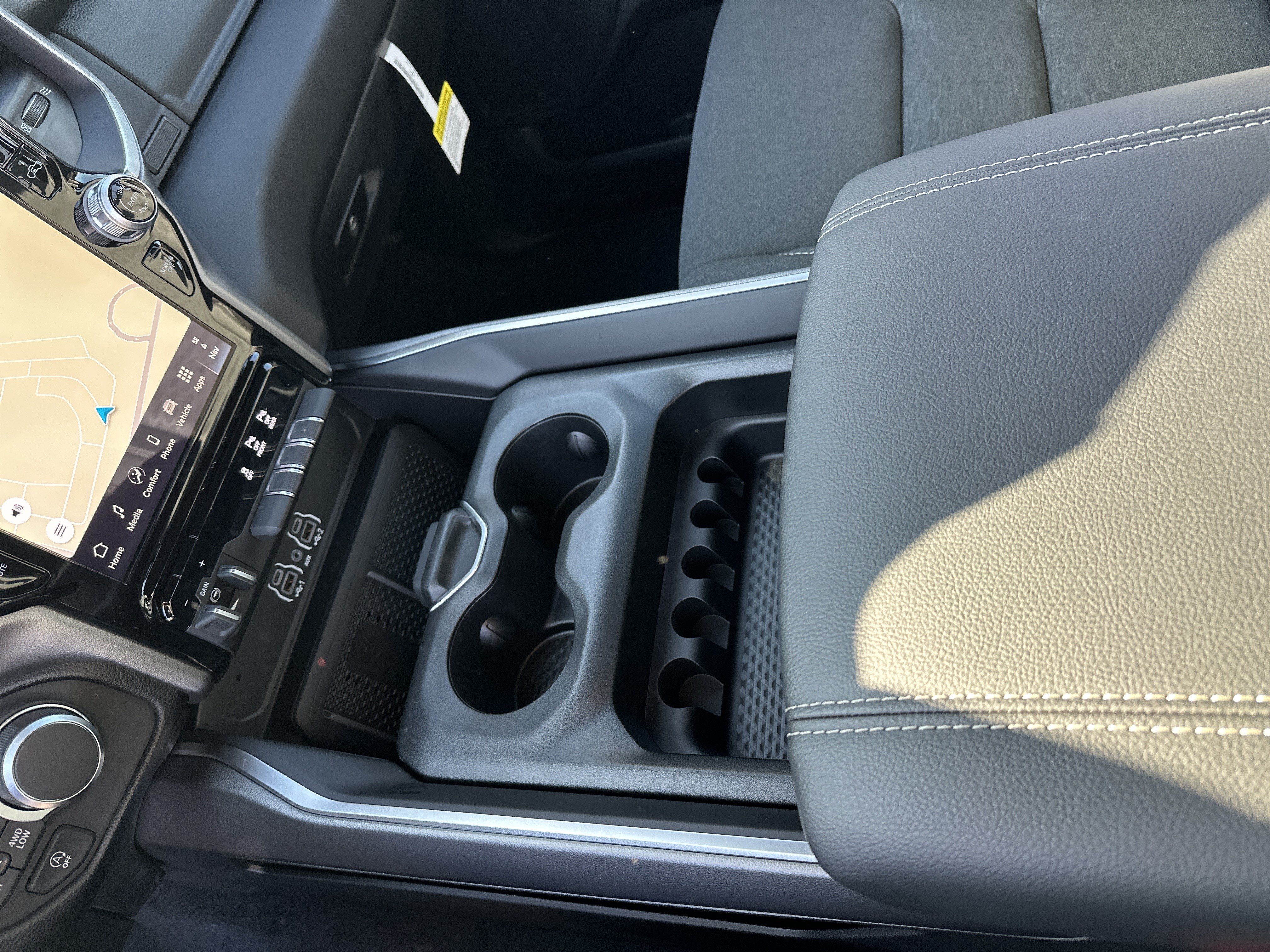 New 2026 RAM 1500 Big Horn AWD/4WD image 30