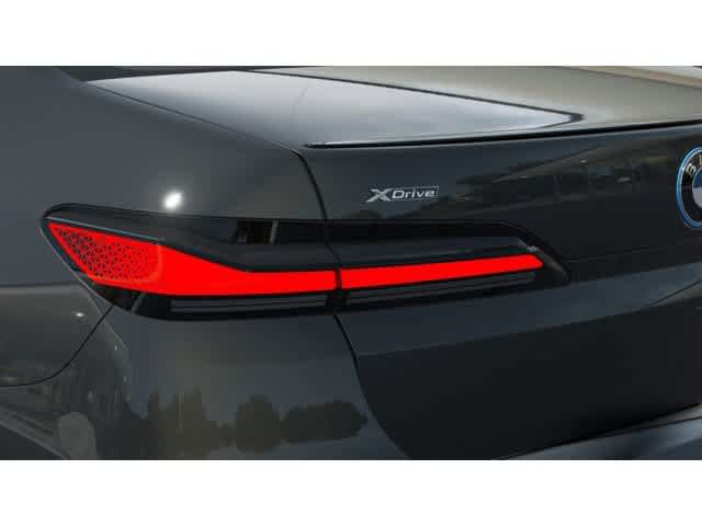 New 2026 BMW 750e xDrive w/ Executive Package AWD/4WD image 8