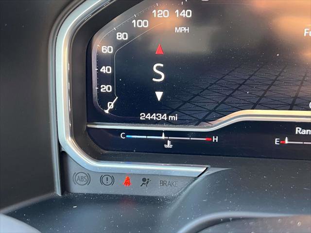 Used 2024 GMC Sierra 3500 Denali Ultimate image 27