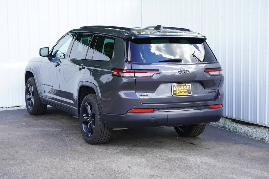 Used 2025 Jeep Grand Cherokee L Limited w/ Black Appearance Package AWD/4WD image 4