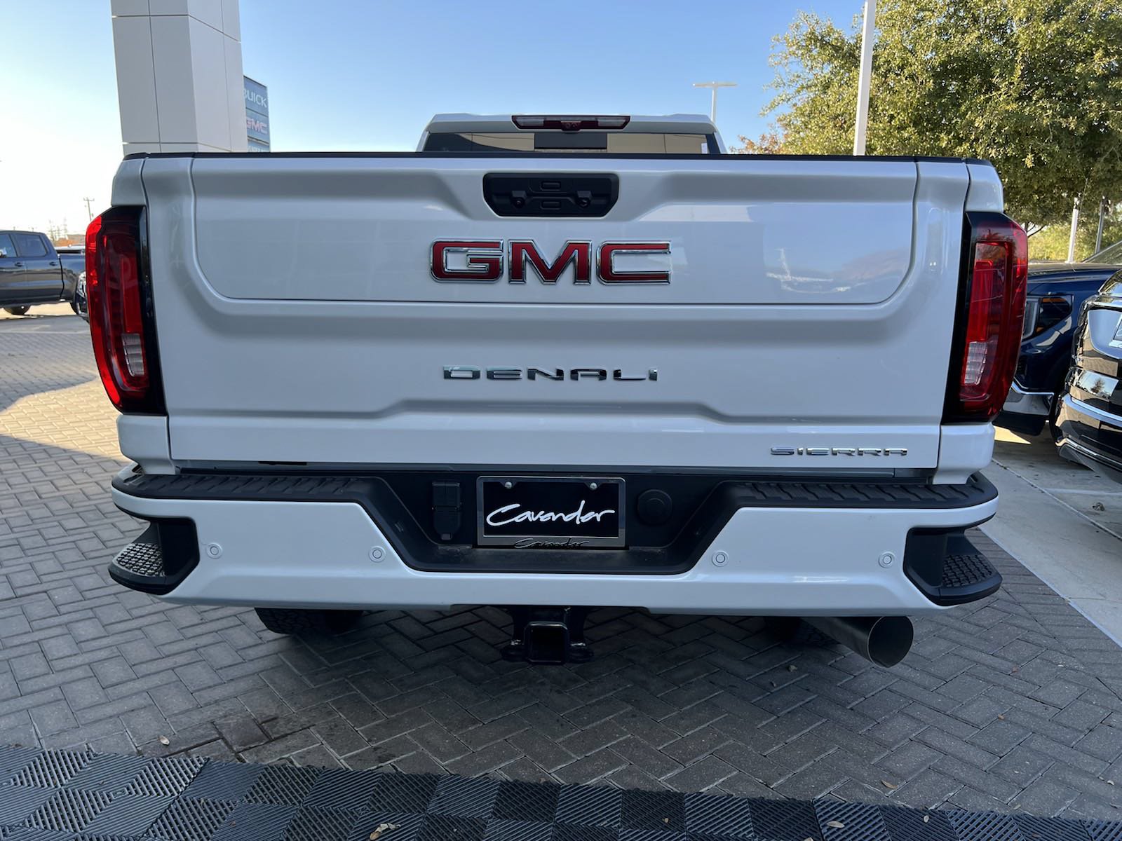 New 2023 GMC Sierra 3500 Denali w/ Denali Ultimate Package AWD/4WD image 6