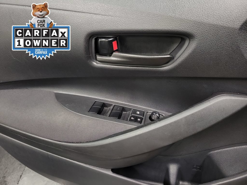 Used 2025 Toyota Corolla LE FWD image 26