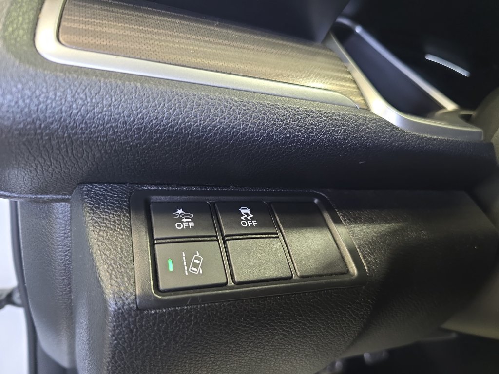 Used 2019 Honda Civic Touring image 25