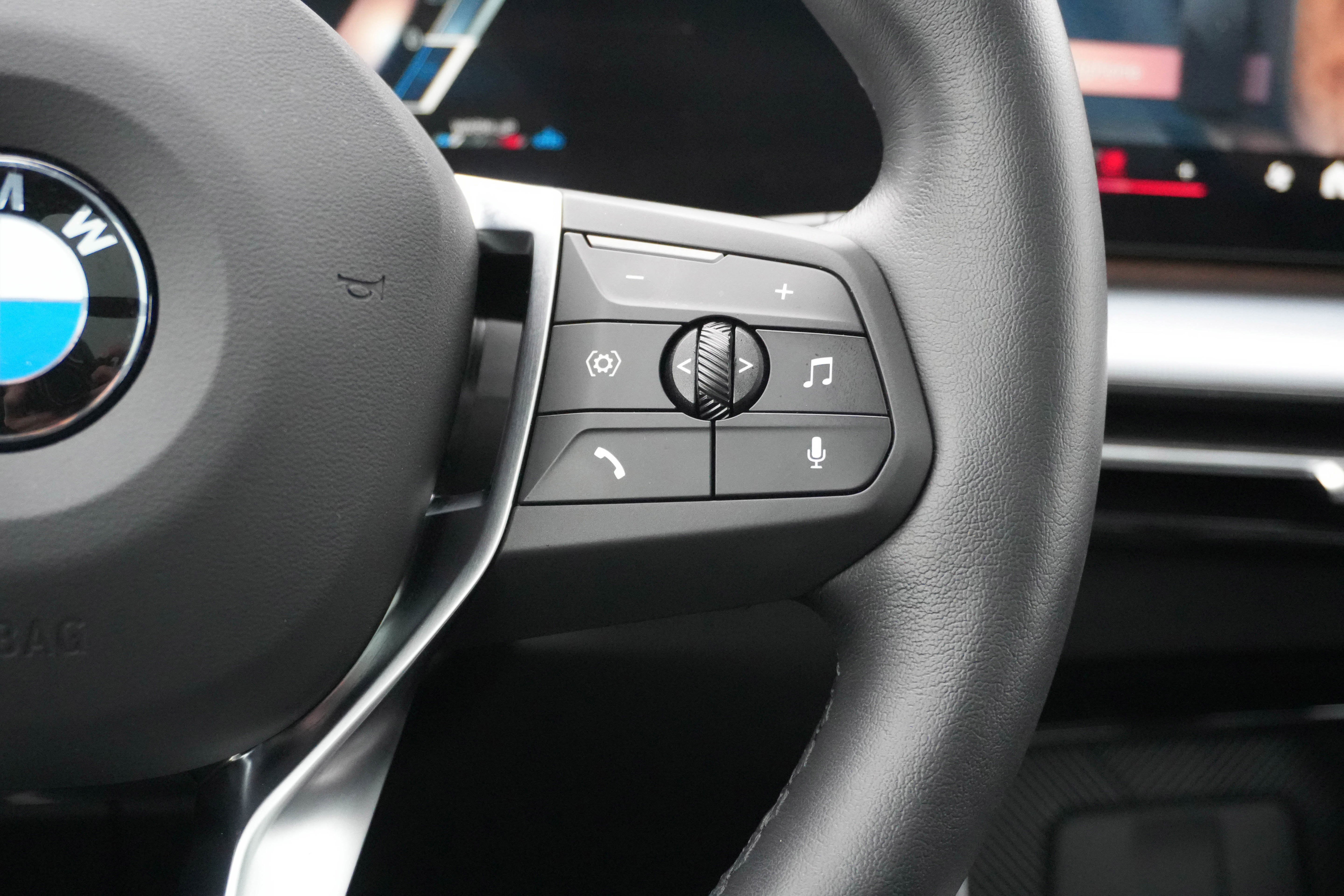 Certified 2025 BMW X1 xDrive28i image 20