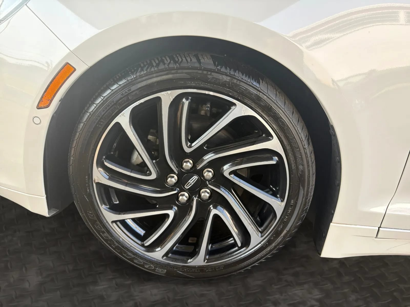 Used 2020 Lincoln MKZ Reserve w/ Elements Package AWD/4WD image 36