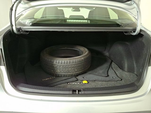 Used 2023 Toyota Corolla LE w/ Carpet Mat Package (TMS) FWD image 28