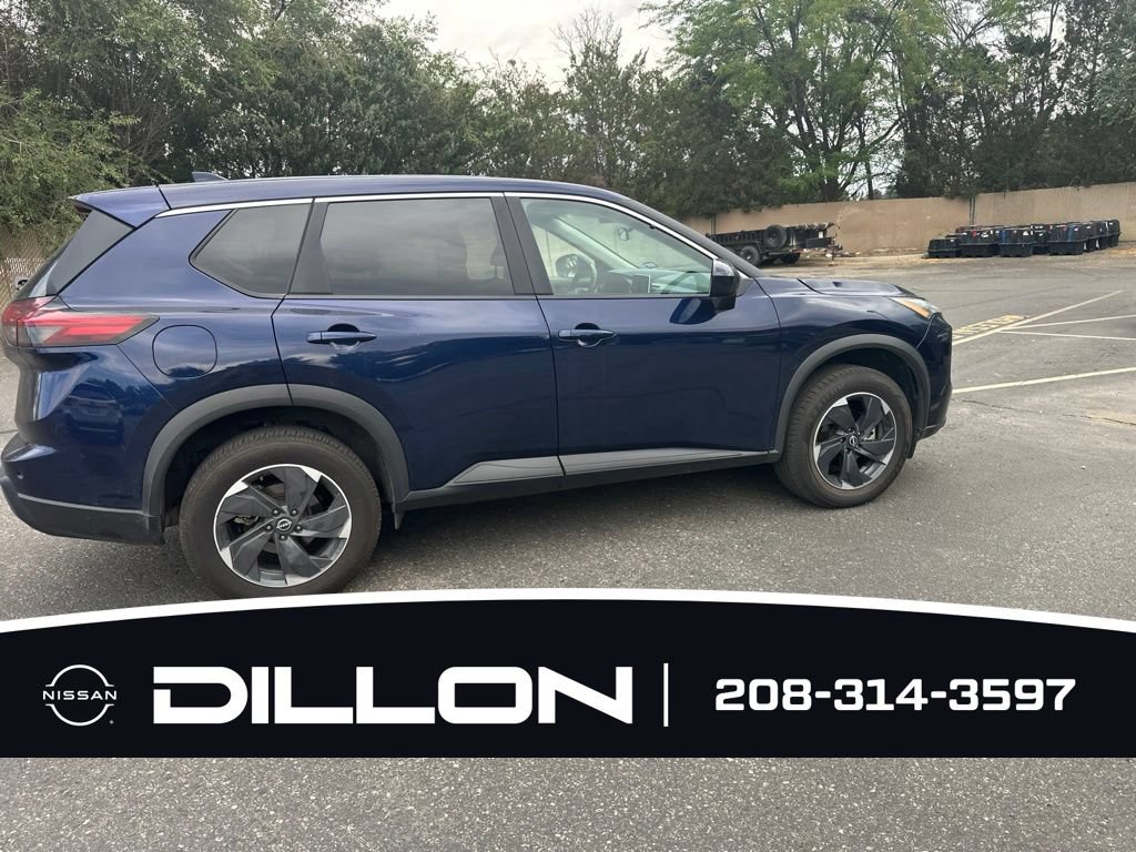 Certified 2025 Nissan Rogue SV AWD/4WD image 13