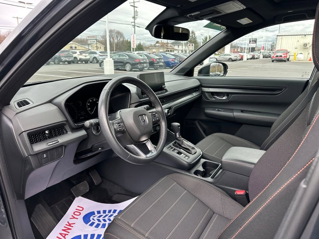 Used 2025 Honda CR-V Sport image 9