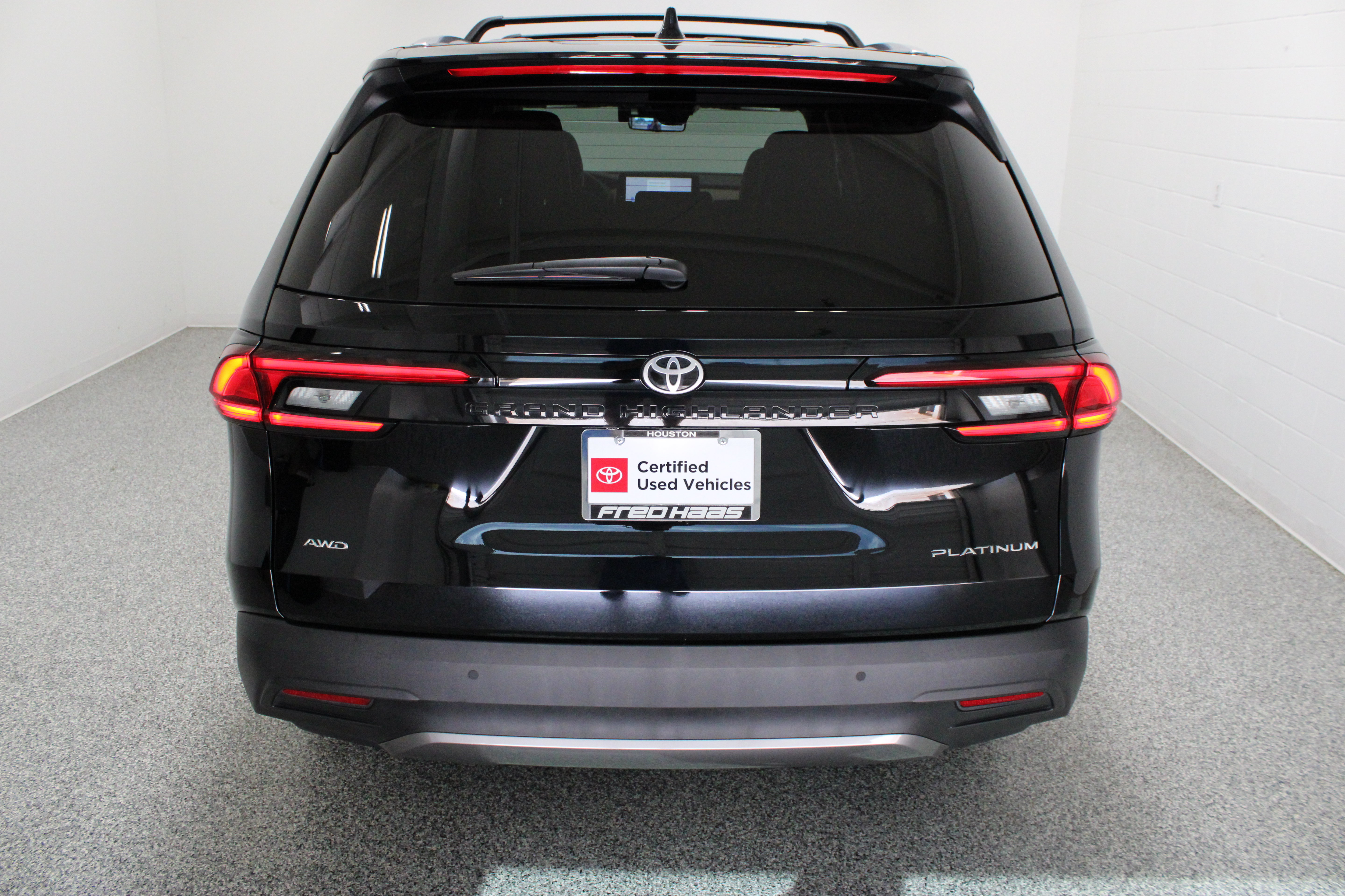 Used 2026 Toyota Grand Highlander AWD image 8
