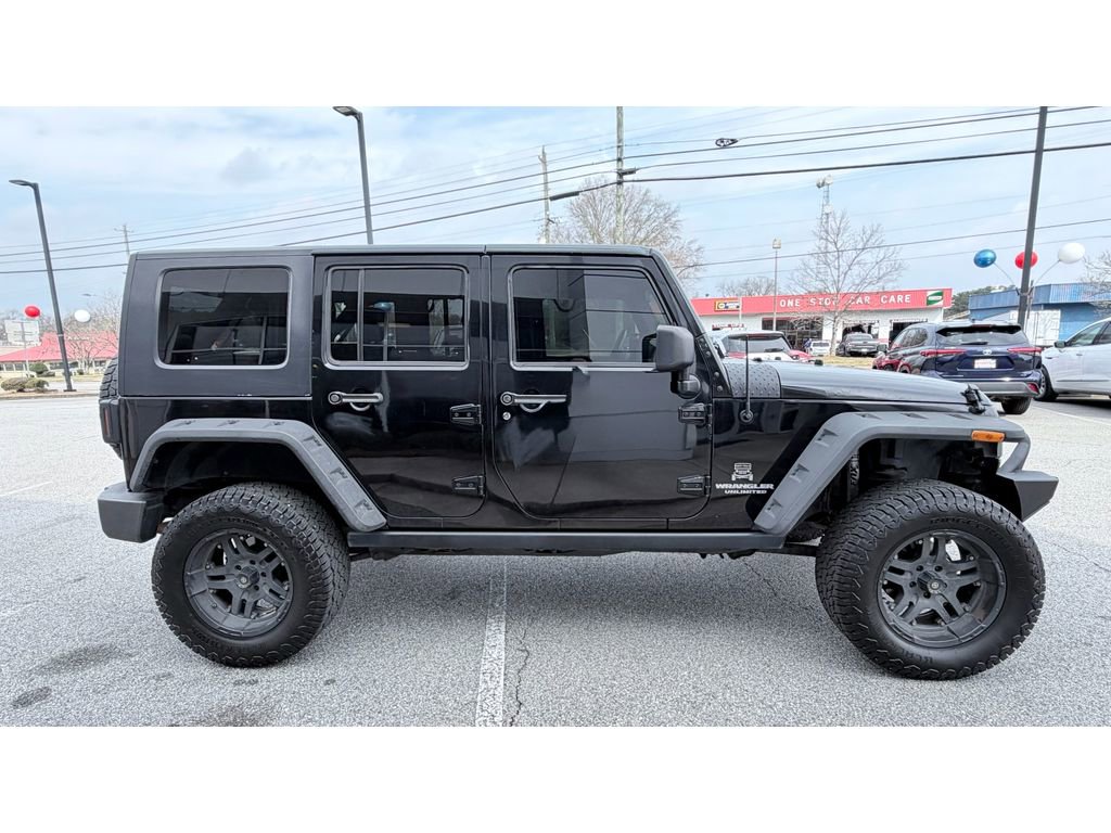 Used 2009 Jeep Wrangler Unlimited Rubicon w/ Dual Top Group image 4