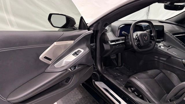 Used 2023 Chevrolet Corvette Stingray w/ Z51 Performance Package image 25