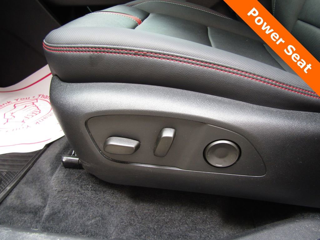 Used 2024 Chevrolet Traverse RS image 8