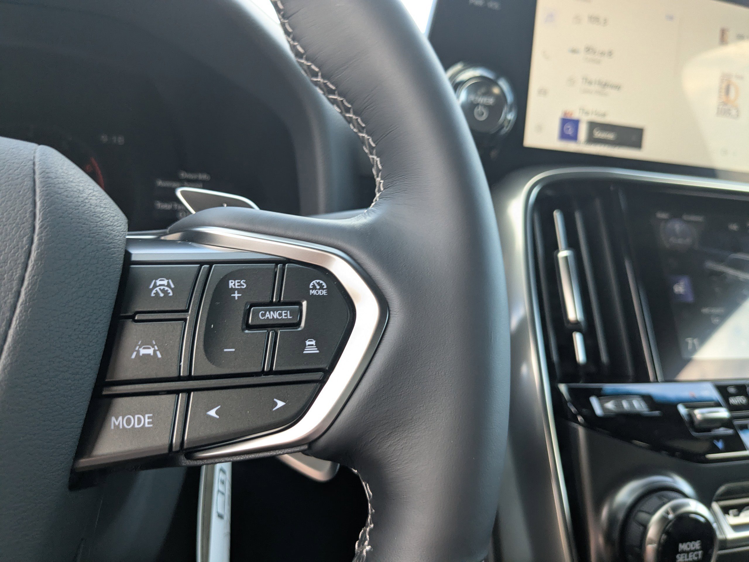 New 2025 Lexus LX 700h Luxury w/ Appearance Package image 26