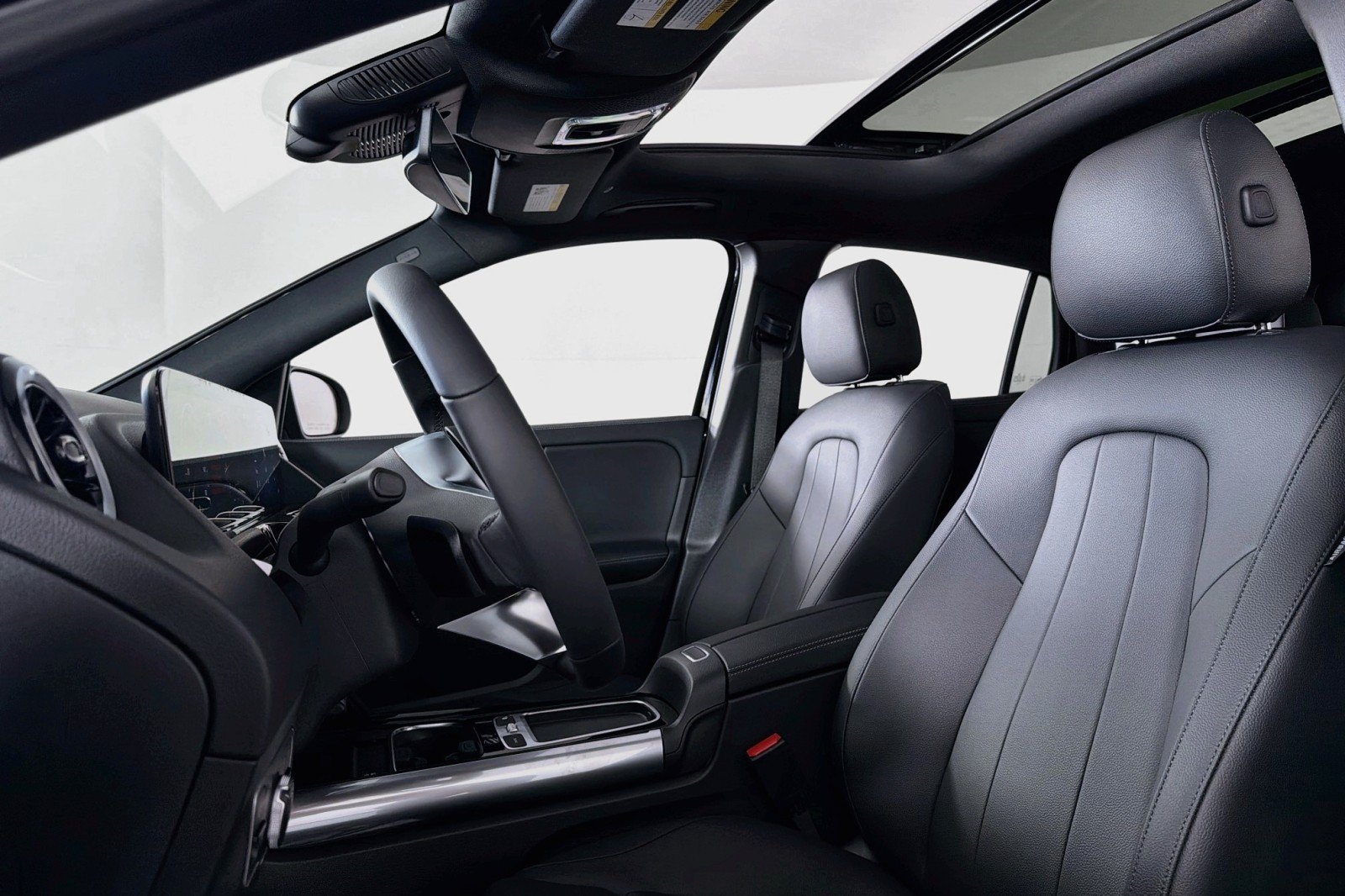 New 2026 Mercedes-Benz GLA 250 image 16