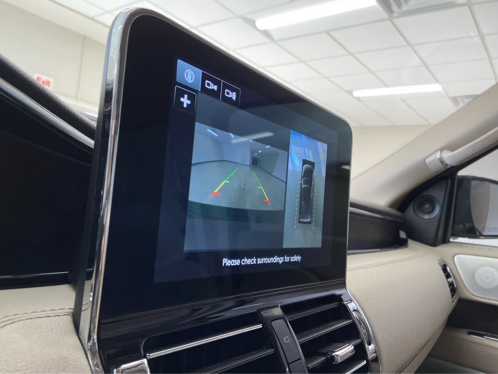 Used 2019 Lincoln Navigator Reserve image 34