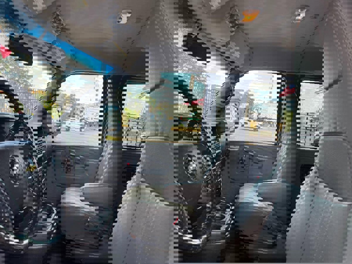 Used 2020 Chevrolet Express 3500 LS image 20