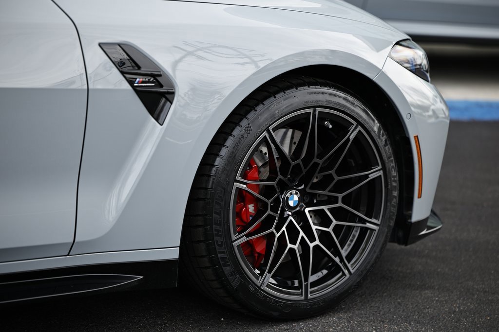 Certified 2025 BMW M4 Competition w/ Executive Package image 5