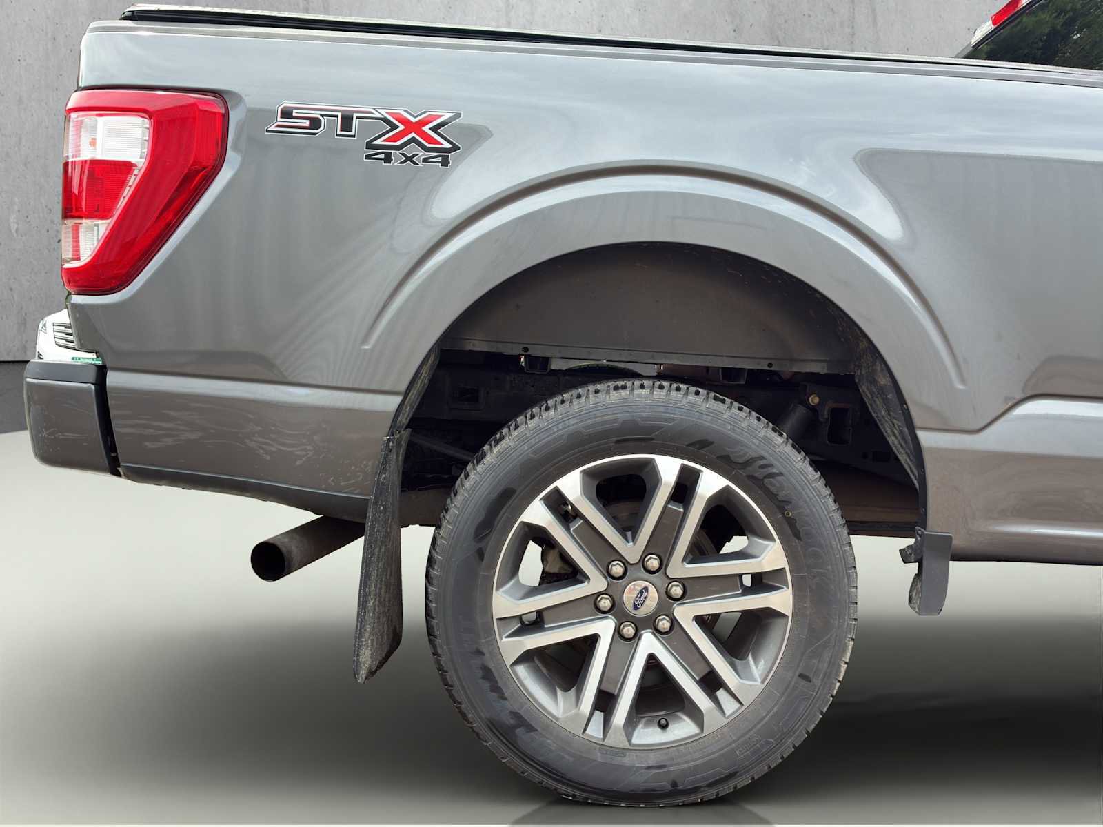 Used 2022 Ford F150 XL w/ STX Appearance Package image 25