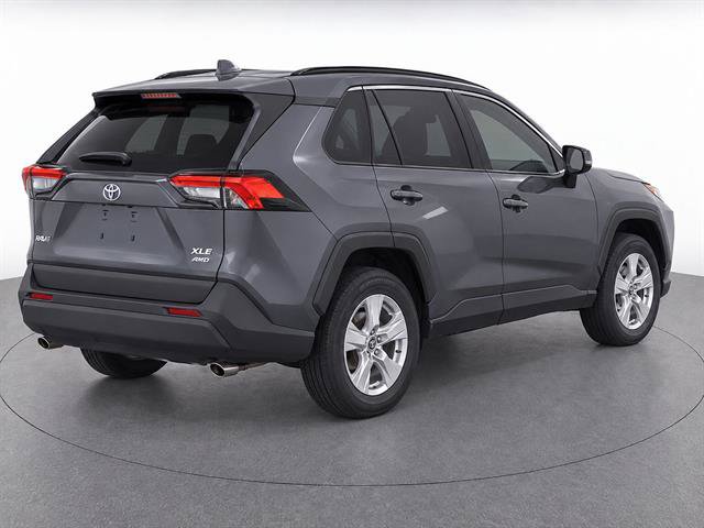 Used 2021 Toyota RAV4 XLE AWD/4WD image 5