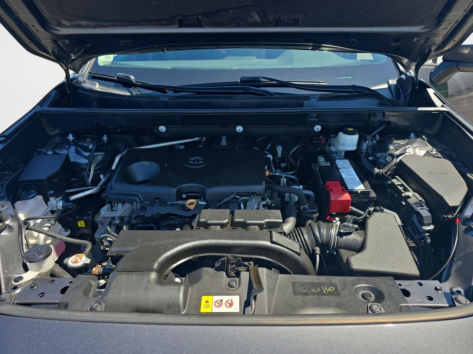 Used 2020 Toyota RAV4 LE w/ All Weather Liner Package FWD image 23
