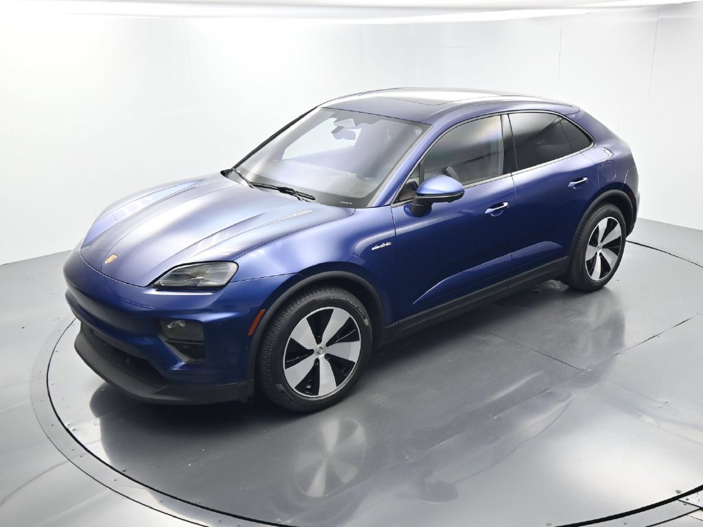 Certified 2026 Porsche Macan 4 Electric w/ Premium Package AWD/4WD image 36