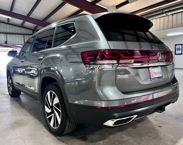 Used 2025 Volkswagen Atlas SE FWD image 6