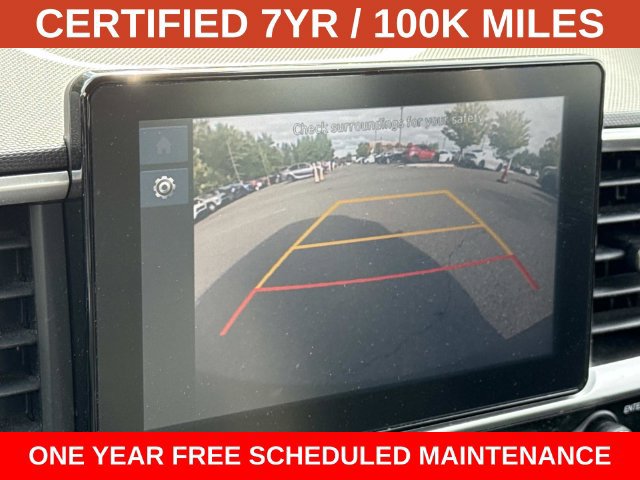 Used 2023 Hyundai Venue SEL FWD image 21