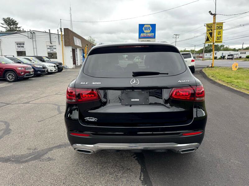 Used 2021 Mercedes-Benz GLC 300 4MATIC w/ Premium Package image 6
