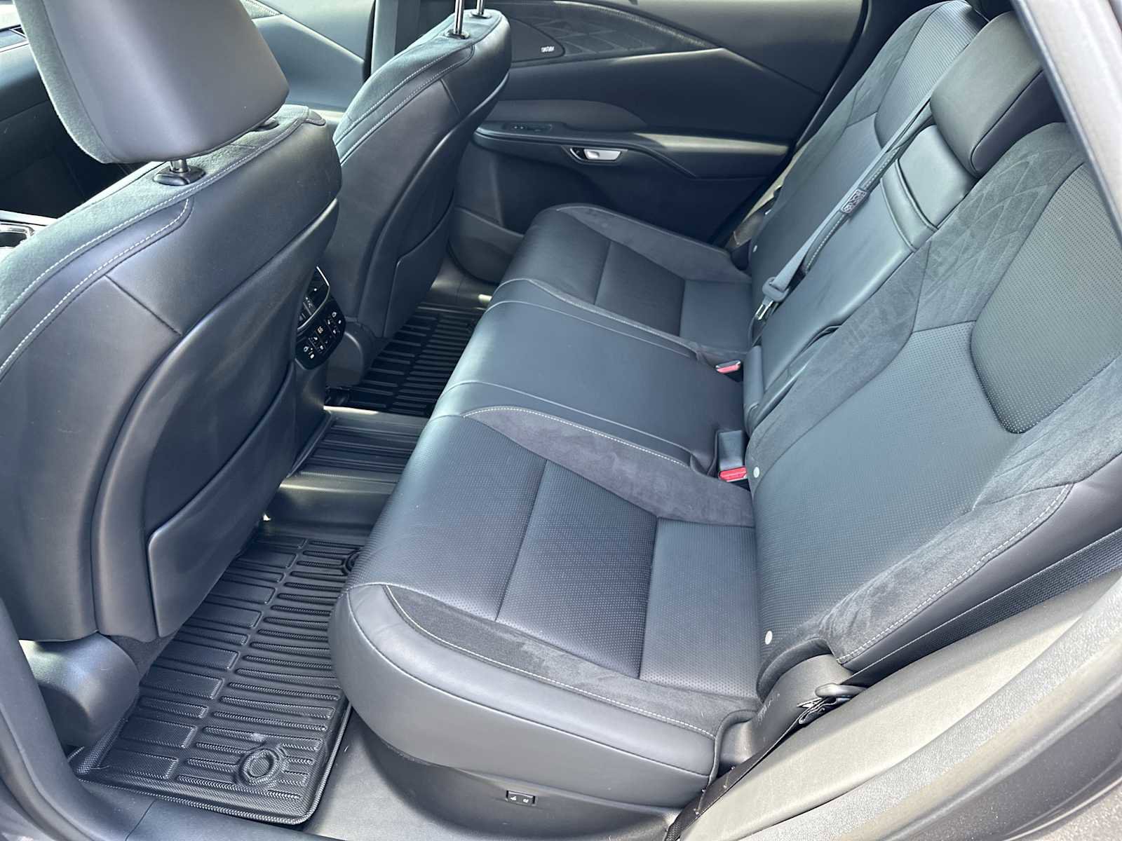 Used 2024 Lexus RX 350 FWD w/ Convenience Package image 21