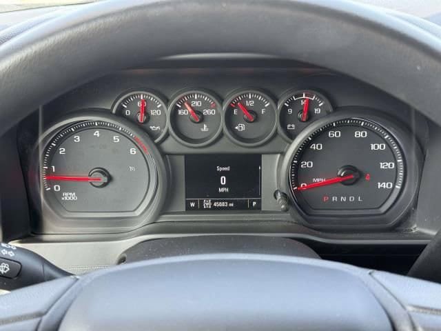 Used 2020 Chevrolet Silverado 1500 Custom w/ Custom Value Package AWD/4WD image 14