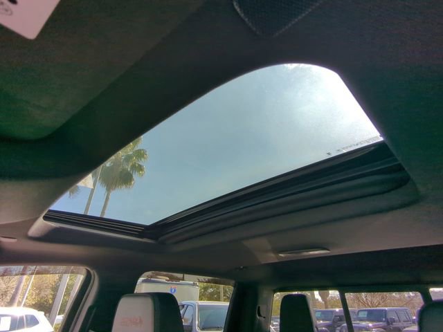 Used 2024 Chevrolet Silverado 3500 High Country w/ High Country Premium Package image 24