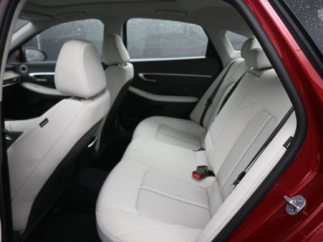 New 2026 Hyundai Sonata SEL FWD image 17