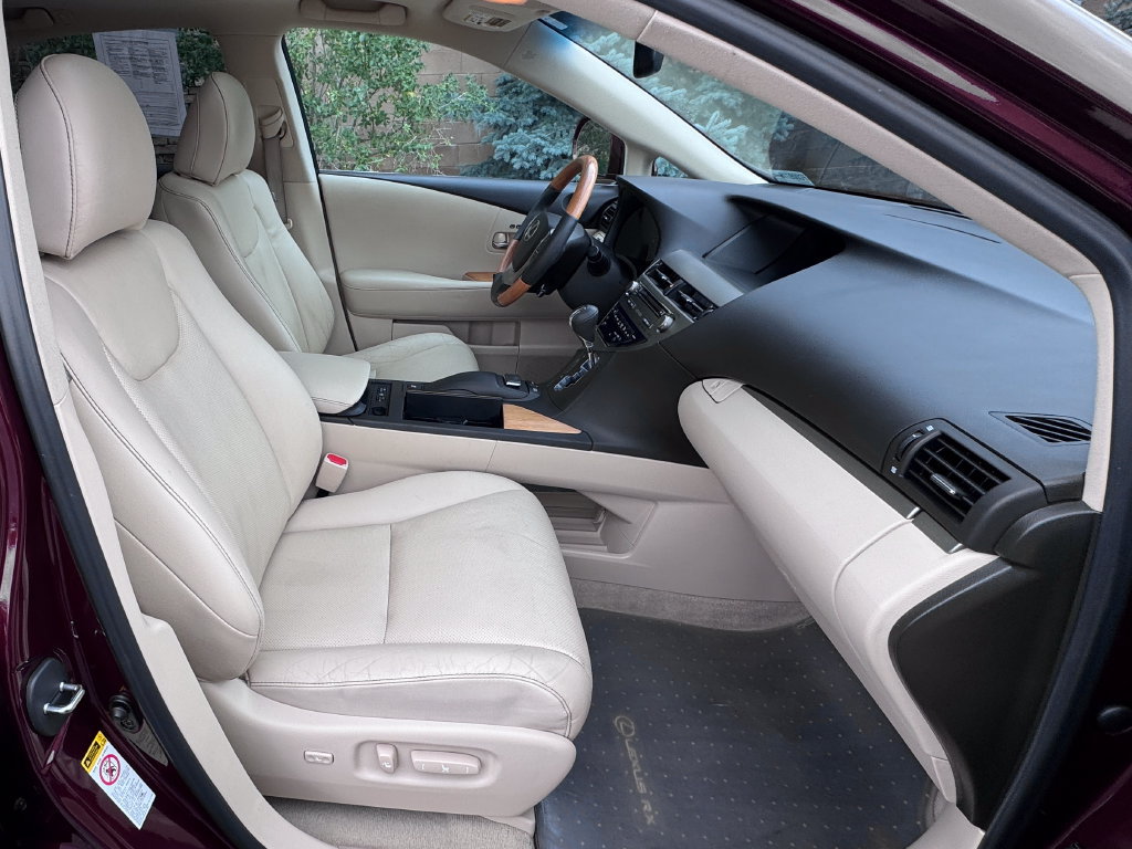 Used 2015 Lexus RX 450h AWD image 34