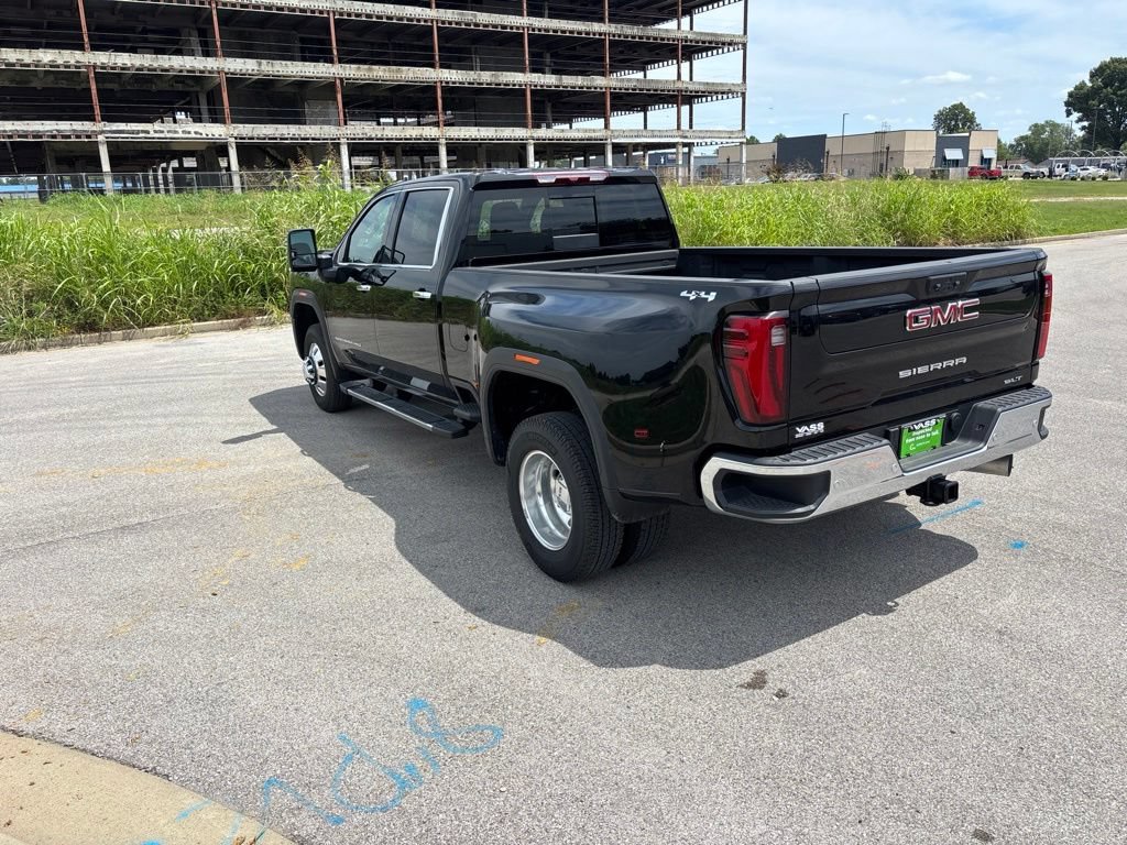 Used 2025 GMC Sierra 3500 SLT w/ SLT Premium Package AWD/4WD image 3