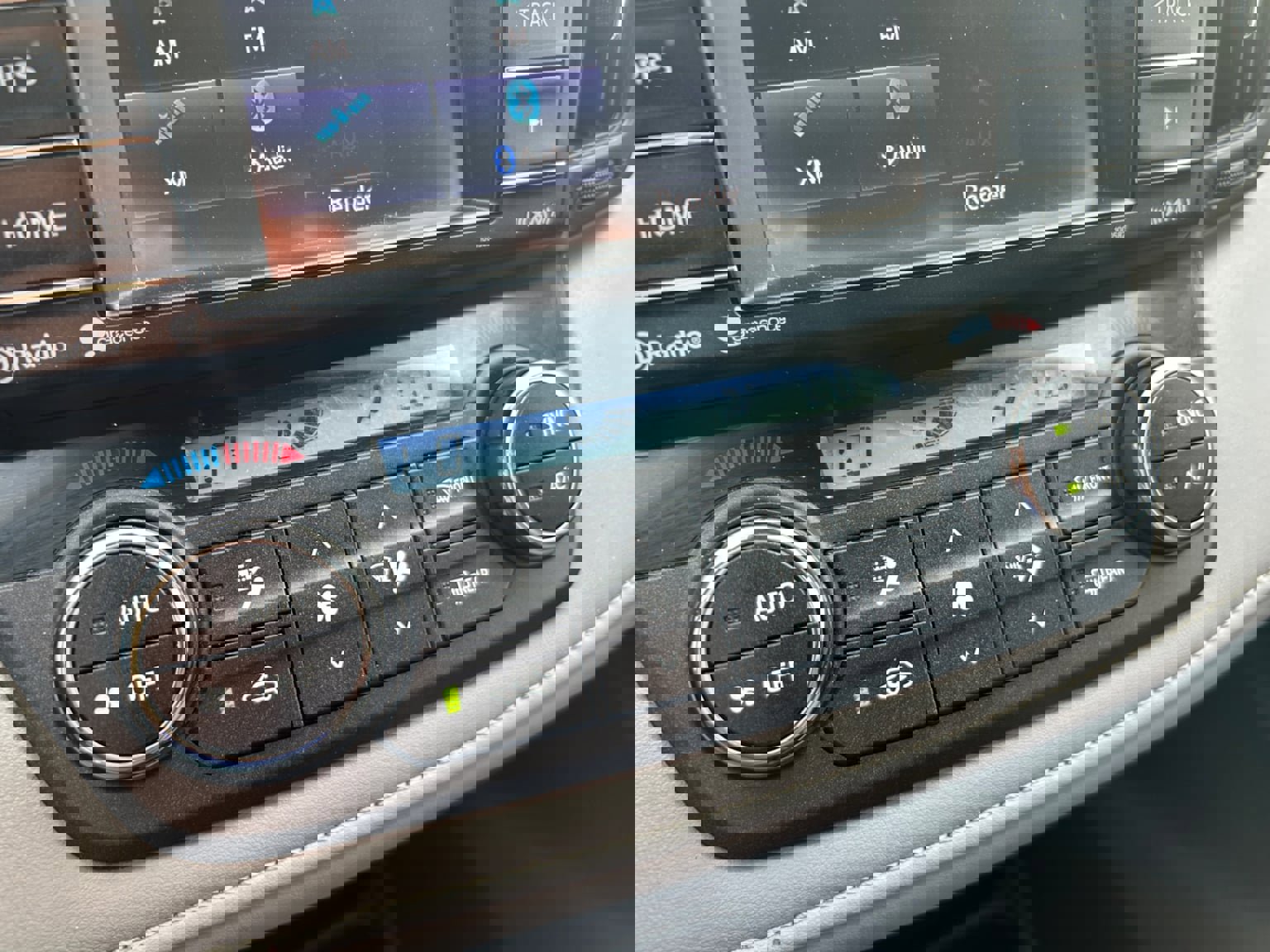 Used 2018 Toyota RAV4 XLE w/ Plus Extra Value Package image 22