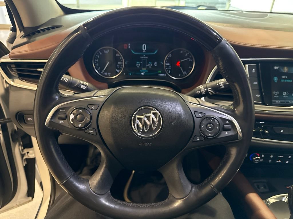 Used 2018 Buick Enclave Avenir w/ Avenir Technology Package AWD/4WD image 34