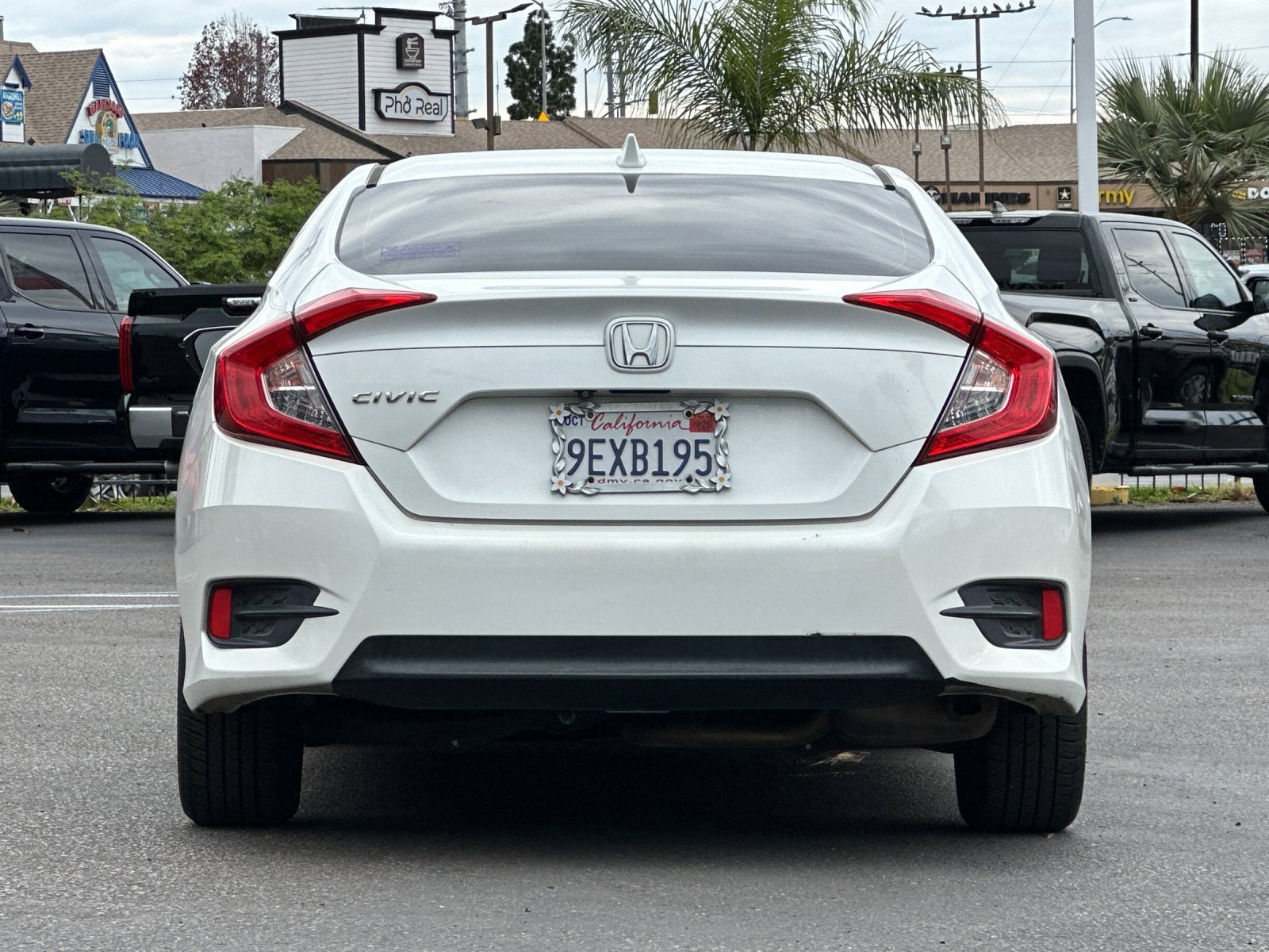 Used 2017 Honda Civic EX image 4