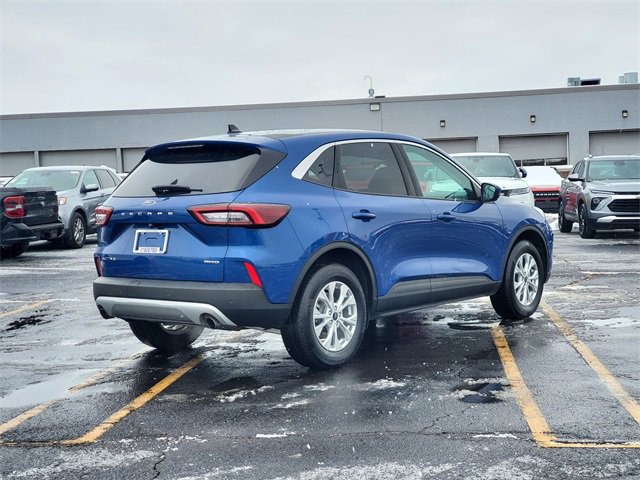 Certified 2023 Ford Escape Active w/ Tech Pack #2 image 3