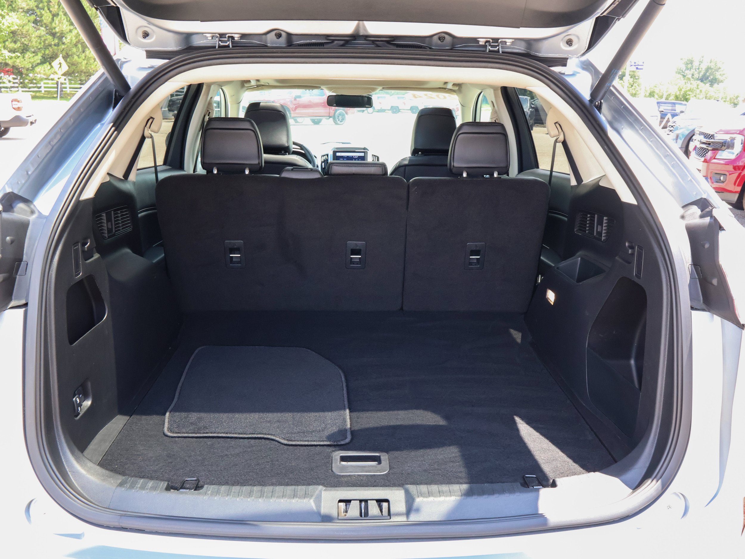 Used 2024 Ford Edge SEL w/ Convenience Package AWD/4WD image 9