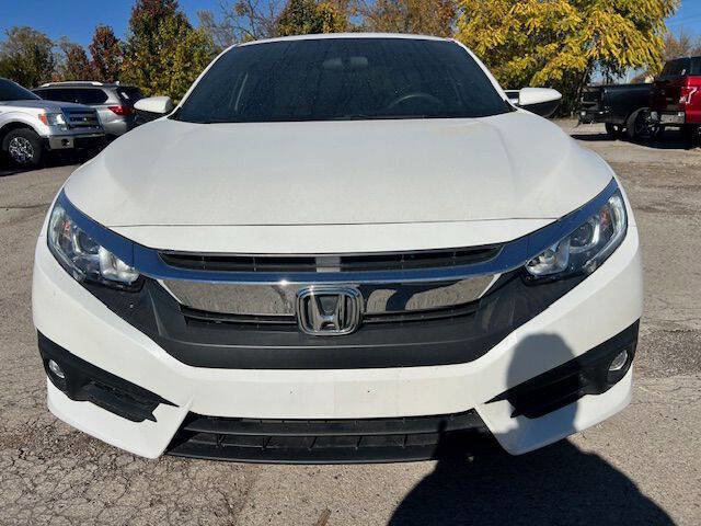 Used 2017 Honda Civic EX-T image 2