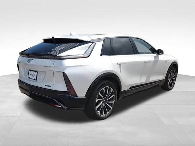 Certified 2024 Cadillac Lyriq Sport AWD/4WD image 8