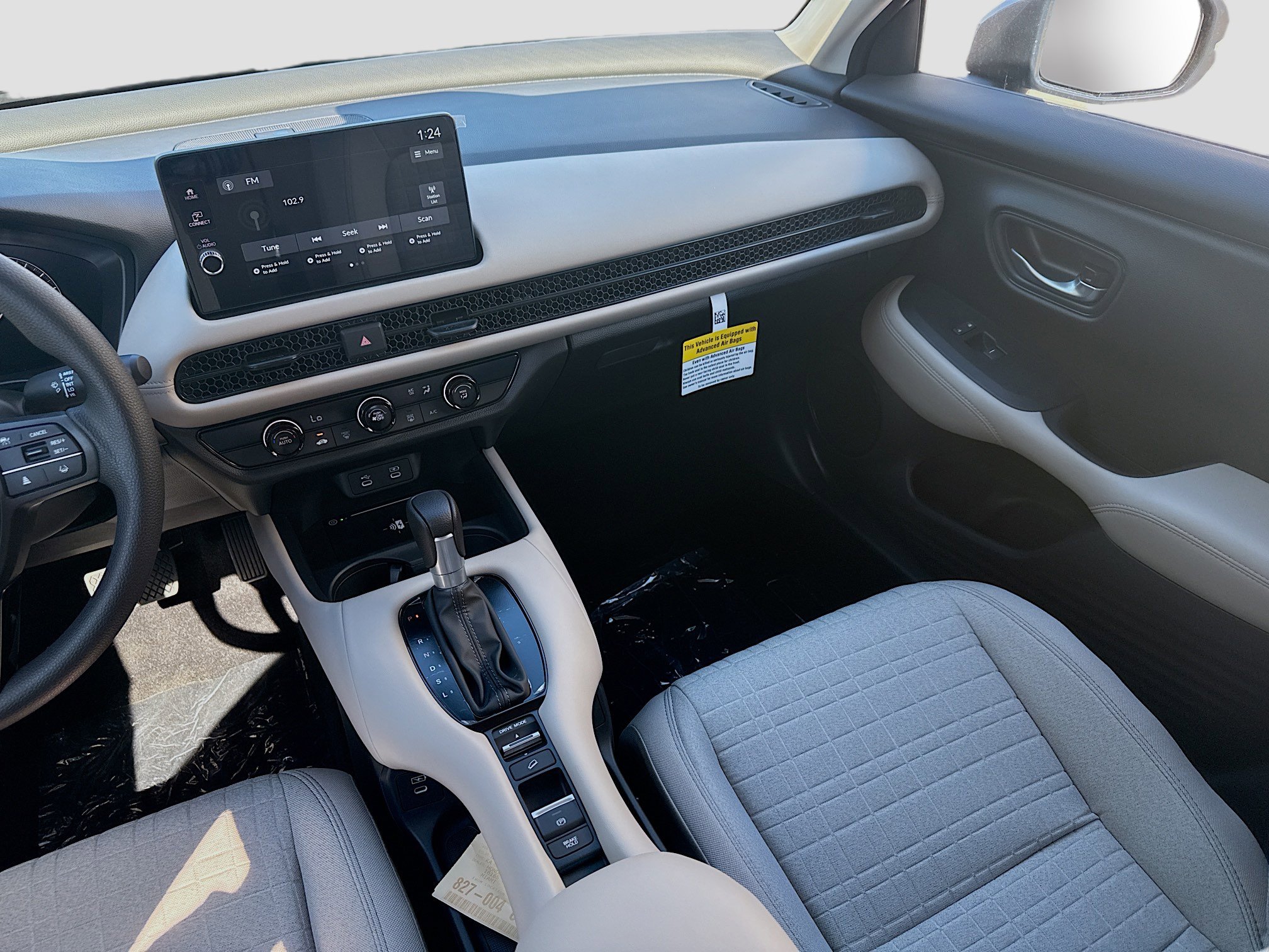 New 2026 Honda HR-V LX image 18