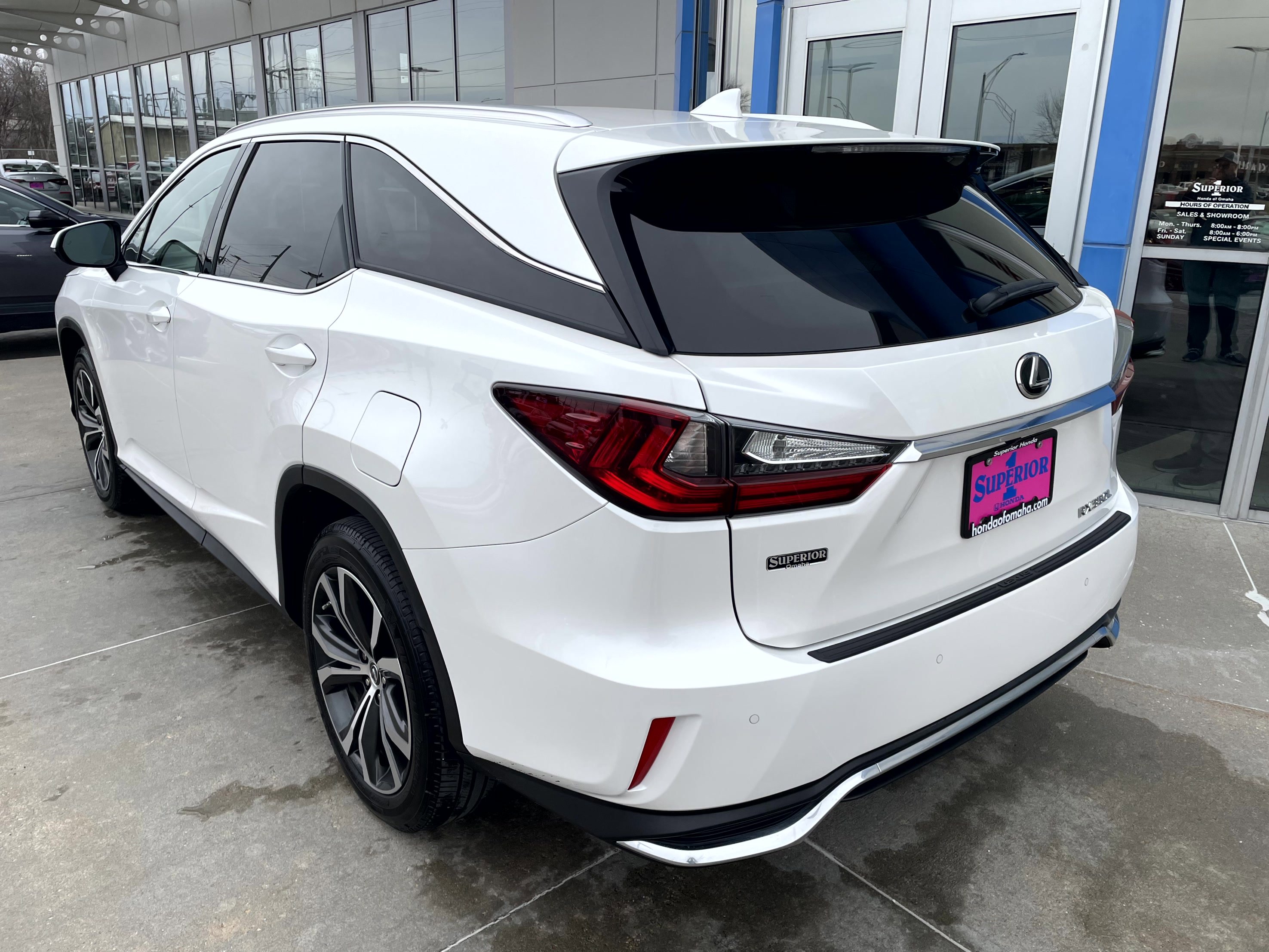 Used 2019 Lexus RX 350L Luxury image 2
