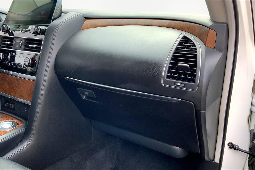 Used 2024 Nissan Armada SL w/ Captain's Chairs Package image 19
